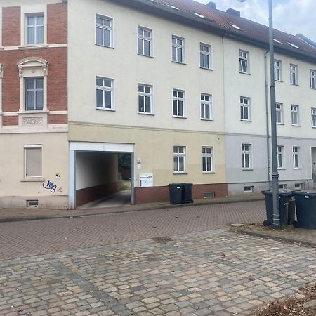 Fewo „Lucy“ 5 Personen, Zentrale Lage, Parkplatz Apartment Dessau-Rosslau Exterior photo