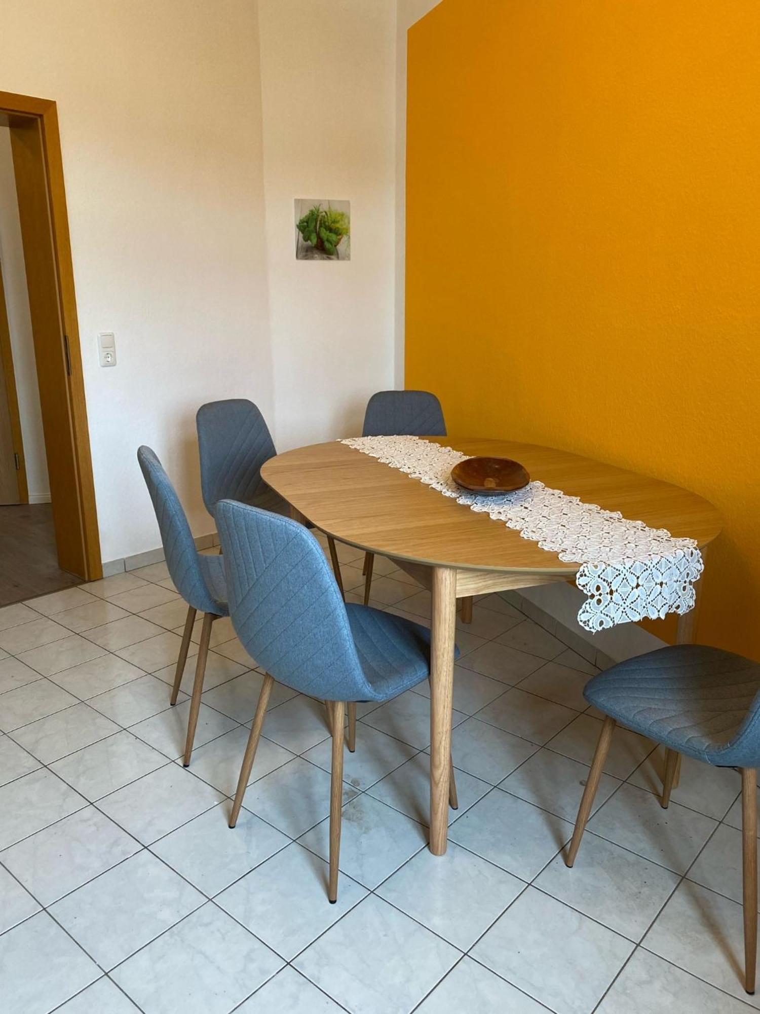 Fewo „Lucy“ 5 Personen, Zentrale Lage, Parkplatz Apartment Dessau-Rosslau Exterior photo